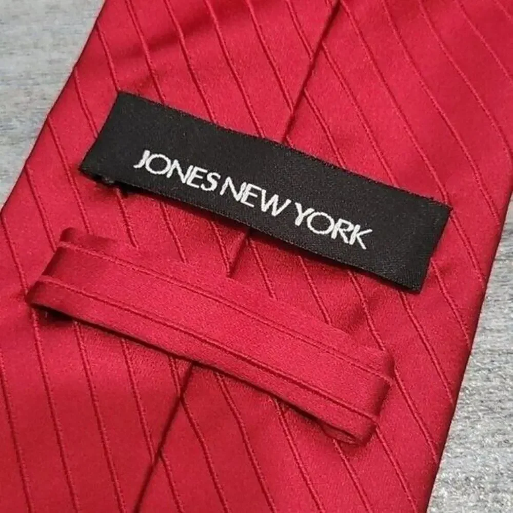 Jones New York men's Red Striped 100% Silk Neck Tie
